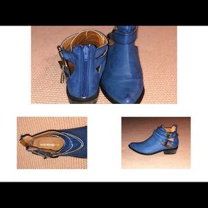 ⚡️💙Electric blue booties💙⚡️